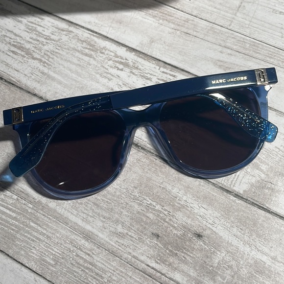 Sun glasses, blue sunglasses, Marc jacobs woman’s sunglasses - Picture 4 of 4